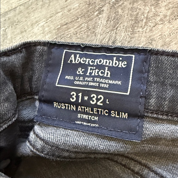 Abercrombie & Fitch black athletic slim stretch Jeans - Picture 2 of 6